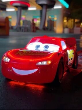 Disney Parks Cars Lightning McQueen Light Up Pullback Popcorn Bucket NEW